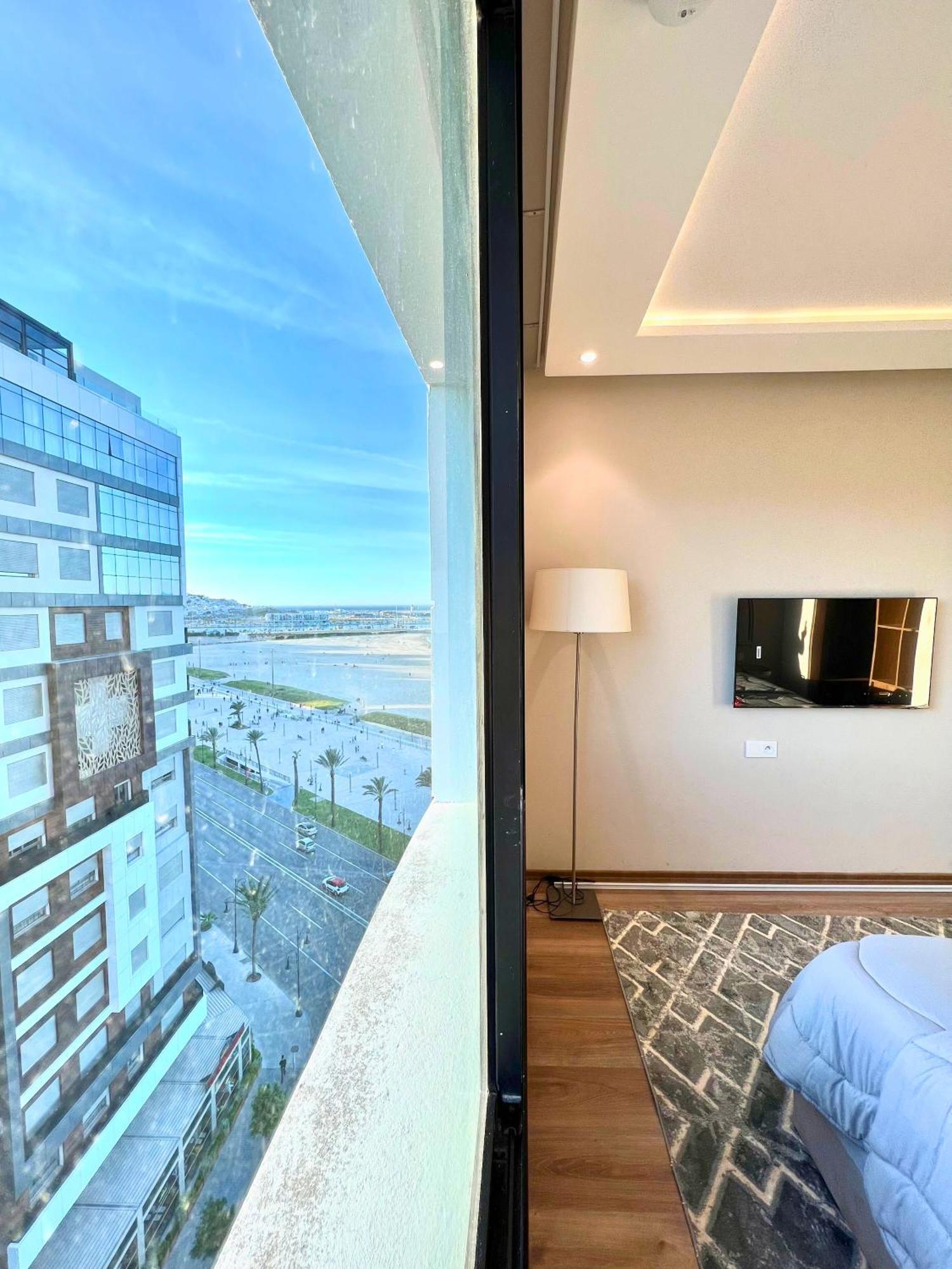 Ferienwohnung The Mirage Tangier - 3Br Luxury Sea View With Private Hammam & Jacuzzi Exterior foto